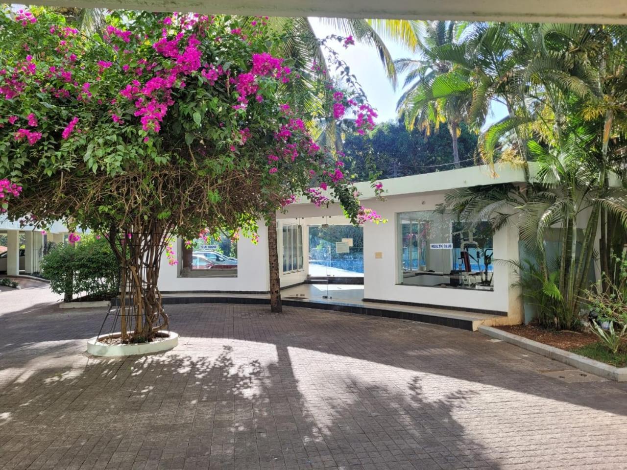 B&F Kensington Square Apartment Siolim Exterior photo